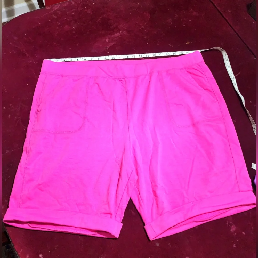NWOT ... D & Co. Active Shorts - Picture 4 of 7